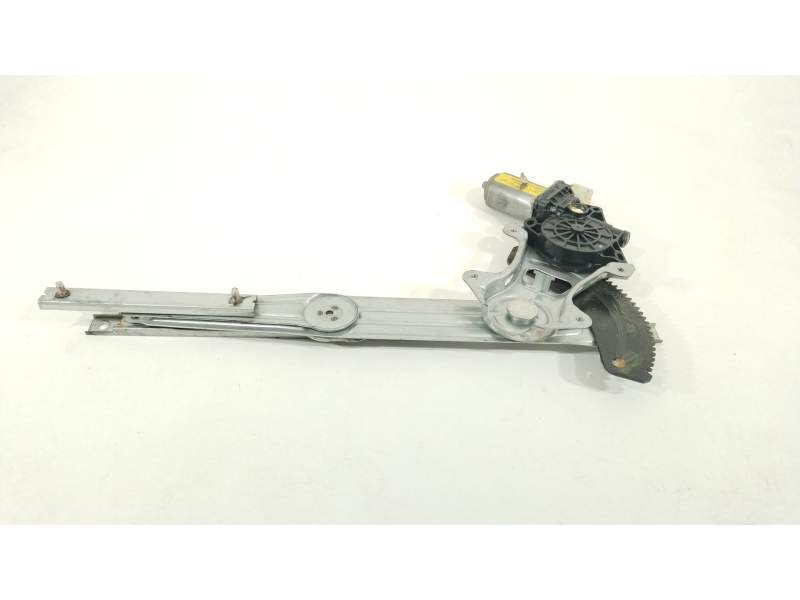 ELEVALUNAS DELANTERO IZQUIERDO 807013VV0A 807311HB2A 