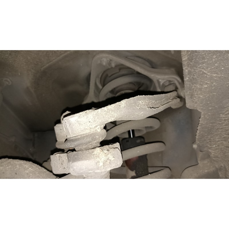 Recambio de brazo suspension superior delantero derecho para audi a6 berlina (4f2) 3.0 tdi quattro (165kw) referencia OEM IAM   