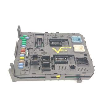 CAJA RELES / FUSIBLES 9664059080 BSI04EV