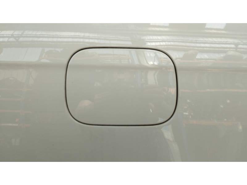 TAPA EXTERIOR COMBUSTIBLE 1K9809857 5N0810773F