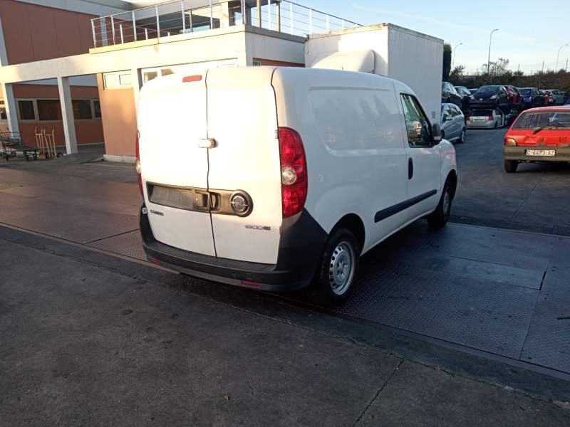 opel combo furgón/monospace (x12) del año 2017