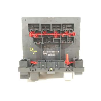 CAJA RELES / FUSIBLES 8P0907279A F005V00219 