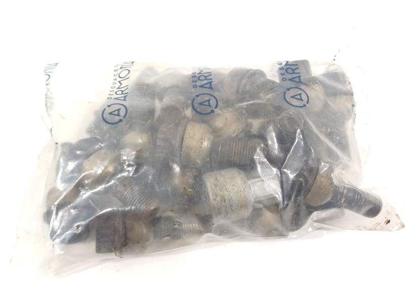 TORNILLOS RUEDA 99736120301 99736105702