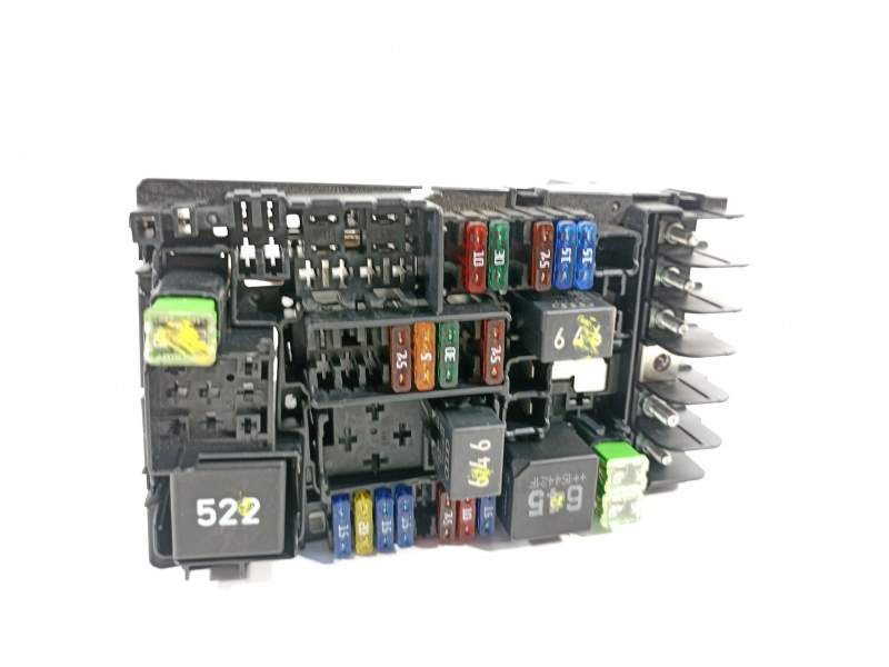 CAJA RELES / FUSIBLES 5q0937125c 5q0937503d