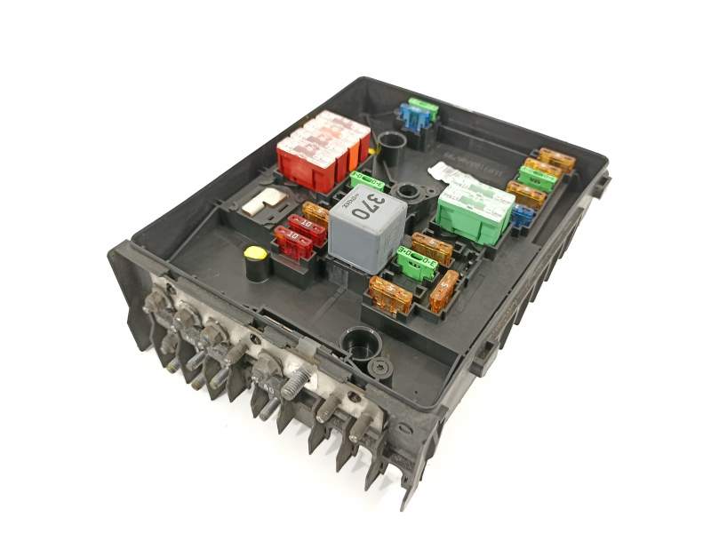CAJA RELES / FUSIBLES 1K0937125A 