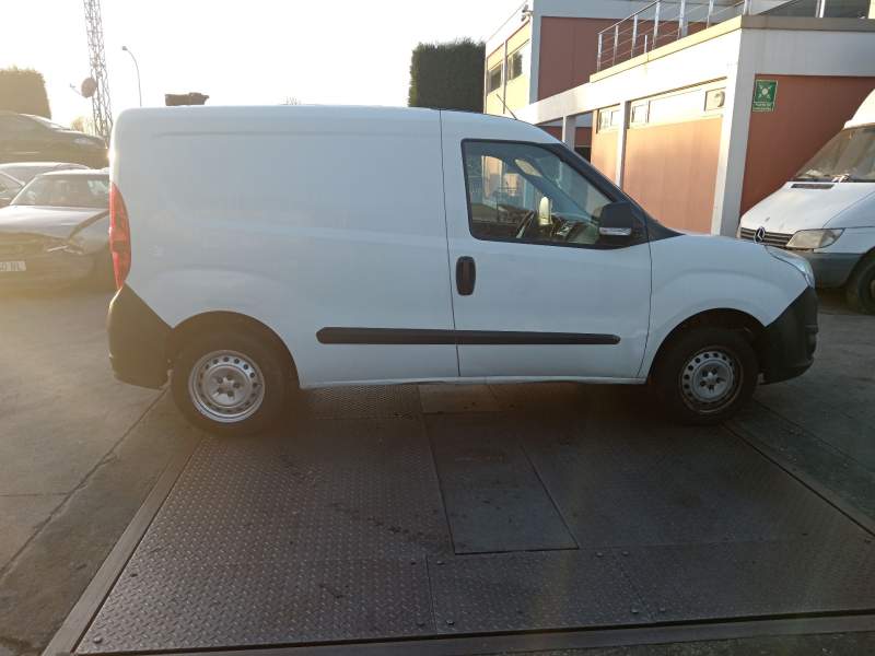 opel combo furgón/monospace (x12) del año 2017