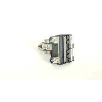 CAJA RELES / FUSIBLES 240126UB3C 