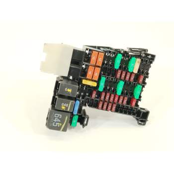 CAJA RELES / FUSIBLES 5WA937615 