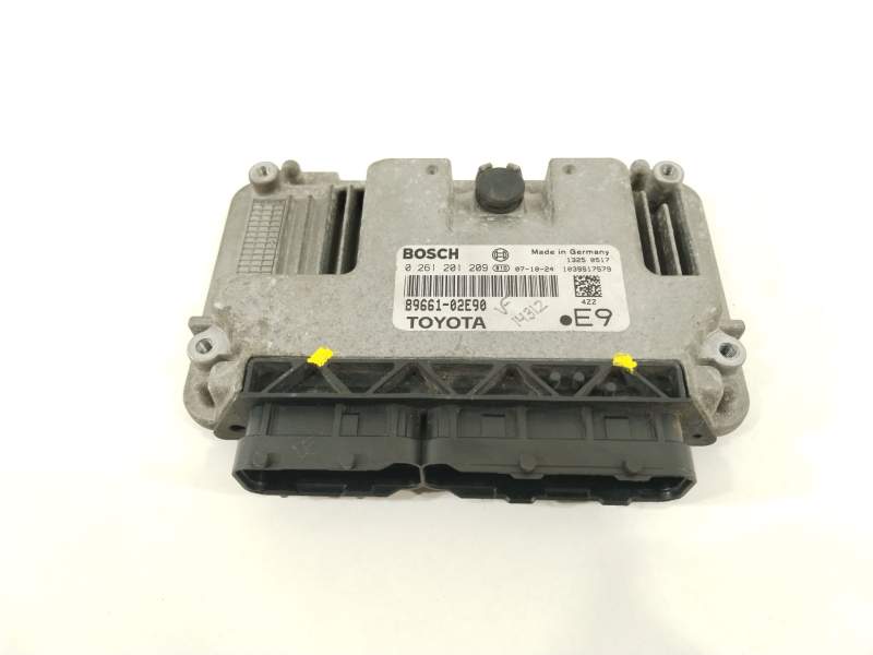 CENTRALITA MOTOR UCE 8966102E90 0261201209