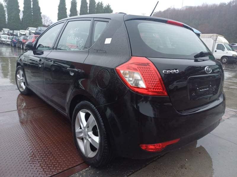 kia cee´d hatchback (ed) del año 2010