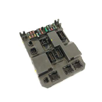 CAJA RELES / FUSIBLES 9651197680 9651196980 BSIJ0400