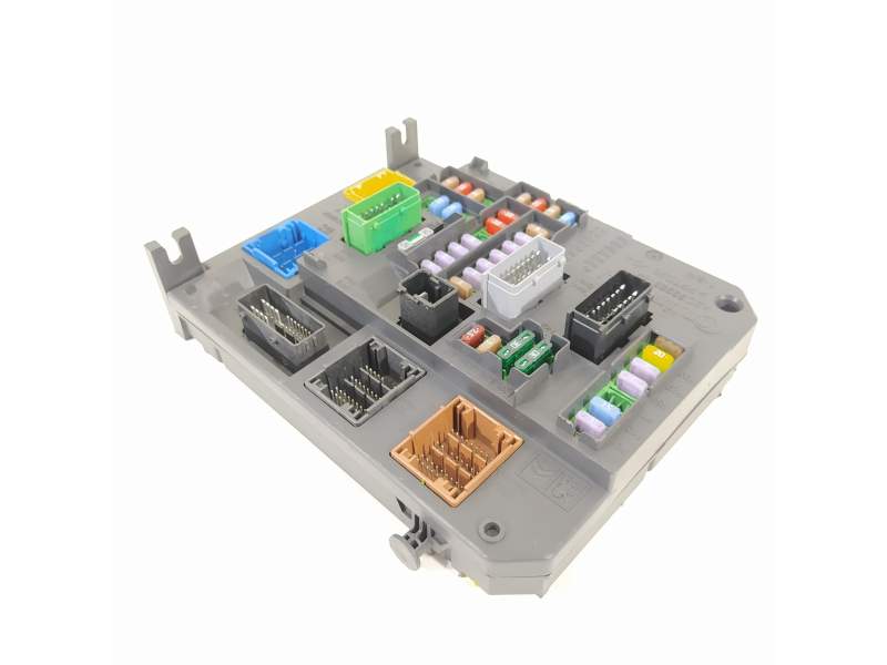 CAJA RELES / FUSIBLES 9665547480 BSIQ0300 