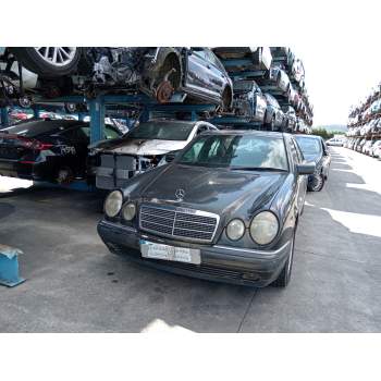MERCEDES-BENZ CLASE E (W210) de desguace