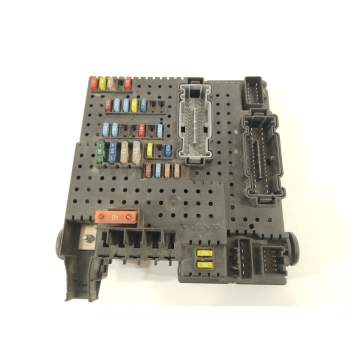 CAJA RELES / FUSIBLES 28017881 05W265 30728512