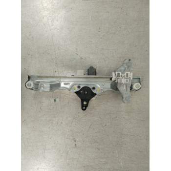 ELEVALUNAS TRASERO DERECHO 82700HV00C E06028102