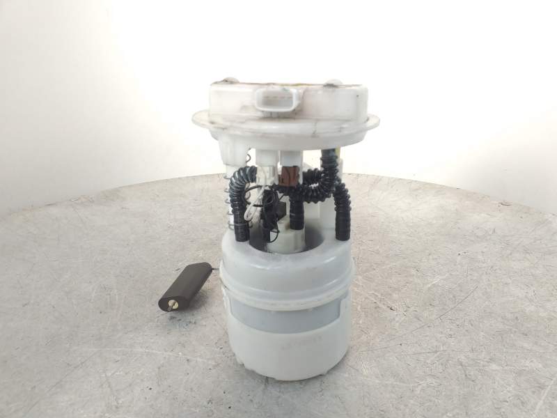 BOMBA COMBUSTIBLE 172025354R 