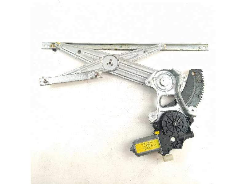 ELEVALUNAS DELANTERO DERECHO 827301HB1A 3036928A 8R23312B3