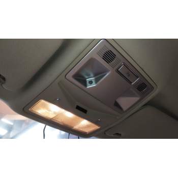 LUZ INTERIOR CX2313776AA0AMN C2Z18357AMN 
