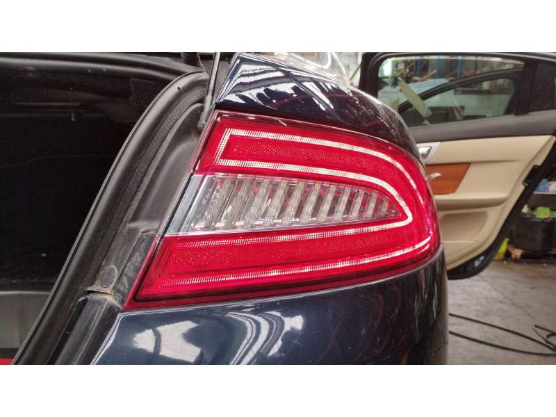 PILOTO TRASERO DERECHO CX2313404AD C2Z25151 