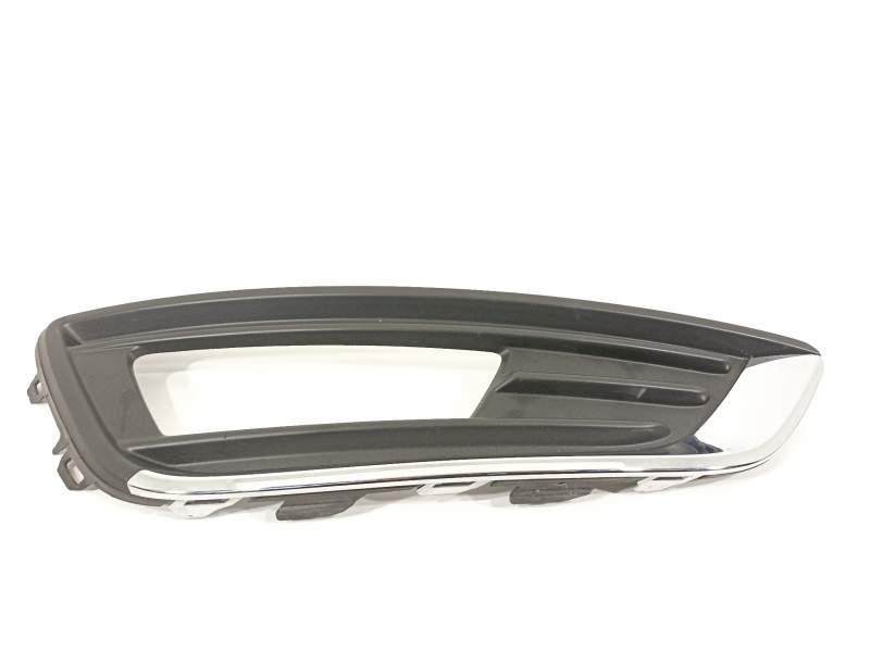 REJILLA PARAGOLPES DERECHA F1EB15A298B 