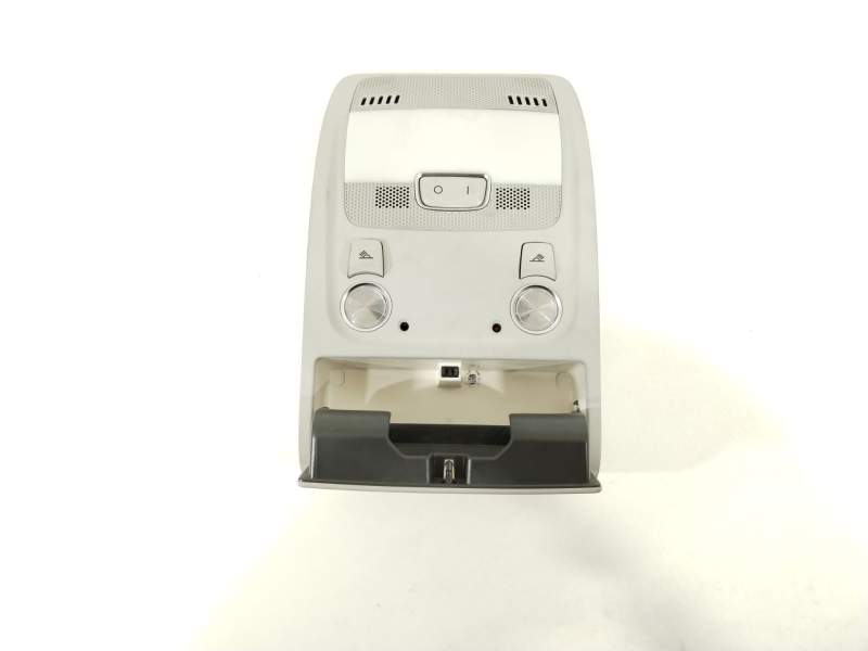 LUZ INTERIOR 8T0947135BF 