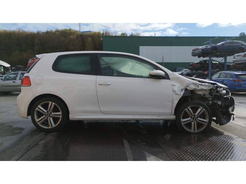 volkswagen golf vi (5k1) del año 2011