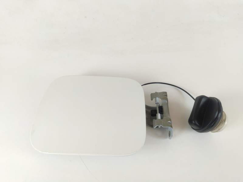 TAPA EXTERIOR COMBUSTIBLE G8830JD0M0 
