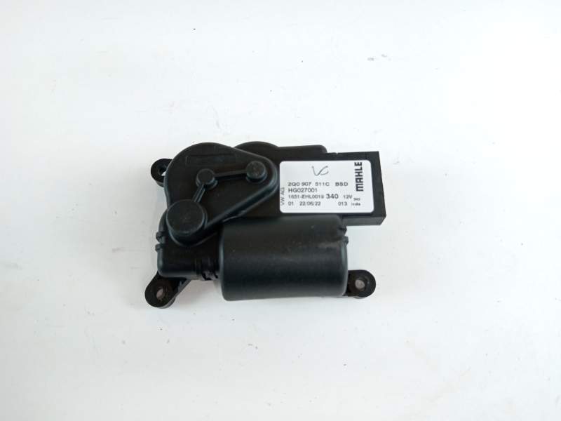 MOTOR APERTURA TRAMPILLAS CLIMATIZADOR 2Q0907511C HG027001 