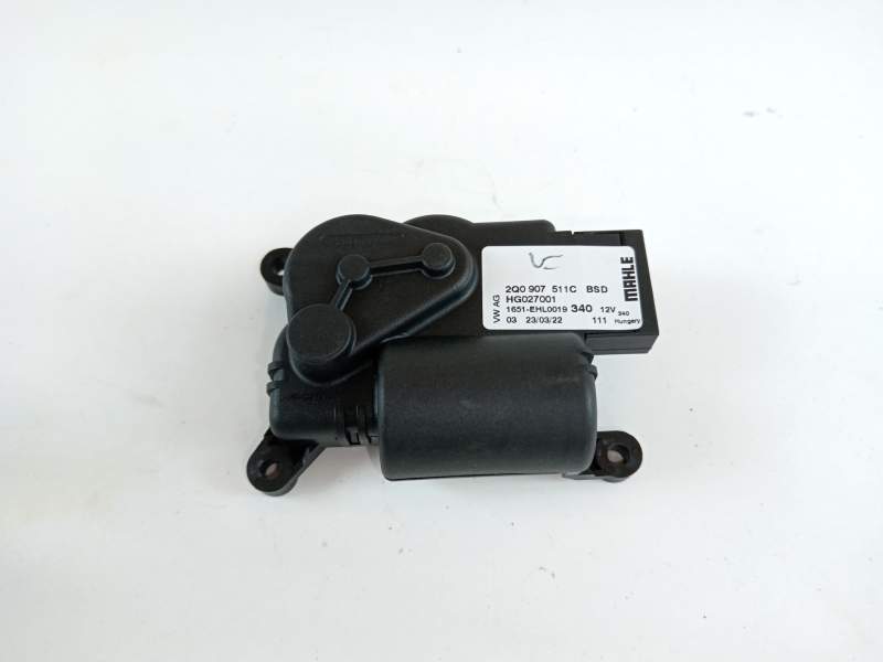 MOTOR APERTURA TRAMPILLAS CLIMATIZADOR 2Q0907511C HG027001 