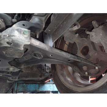 BRAZO SUSPENSION INFERIOR DELANTERO IZQUIERDO 