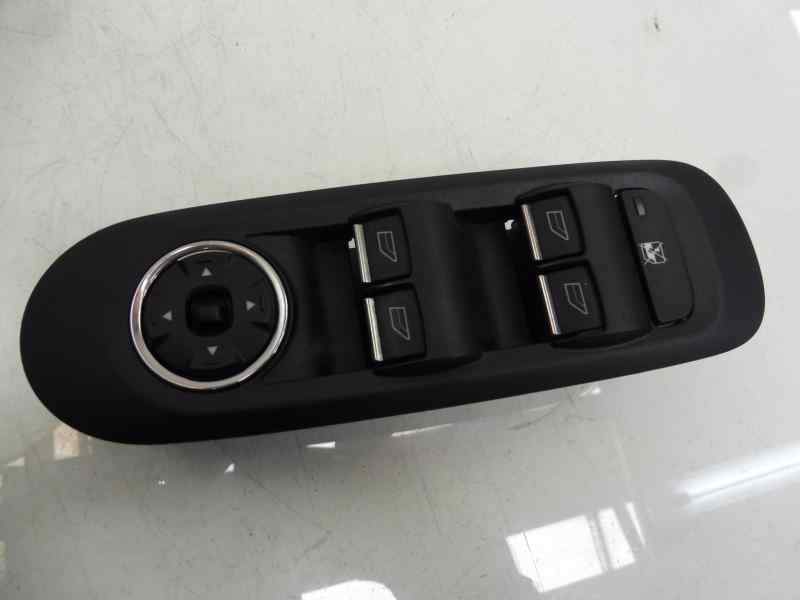 MANDO ELEVALUNAS DELANTERO IZQUIERDO 7S7T14A132AB 