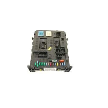 CAJA RELES / FUSIBLES 9660105680 BSI2004H02 