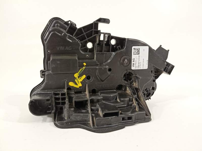 CERRADURA PUERTA DELANTERA DERECHA 10B837016B 