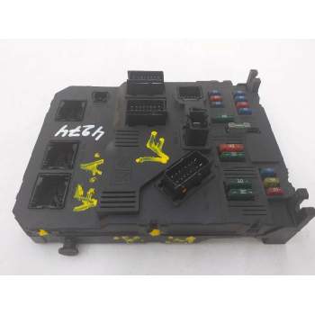 CAJA RELES / FUSIBLES 9645747480 S118085210D 