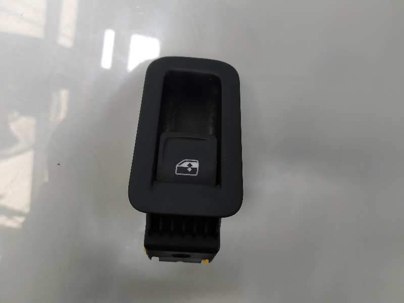MANDO ELEVALUNAS DELANTERO DERECHO 5G0959855M 