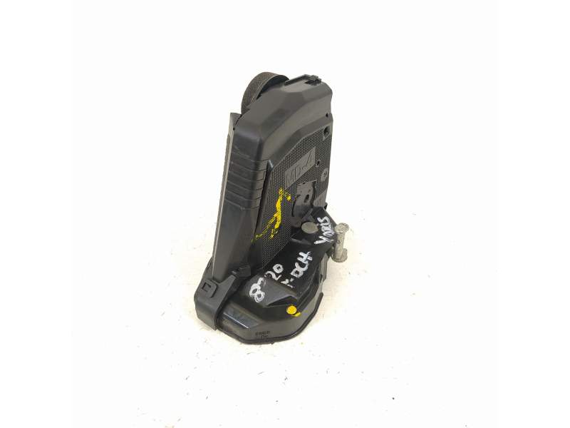 CERRADURA PUERTA TRASERA DERECHA 690500D060 