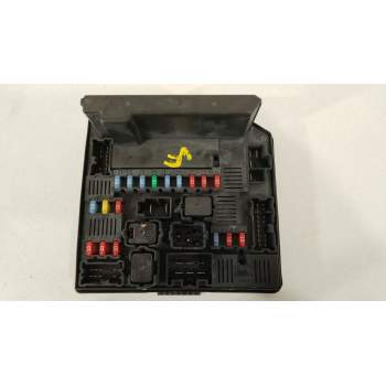 CAJA RELES / FUSIBLES 284B7JD000 519228035 