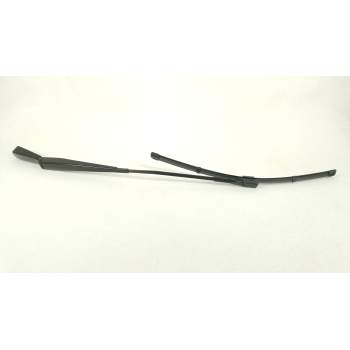 BRAZO LIMPIA DELANTERO DERECHO A1778200900 