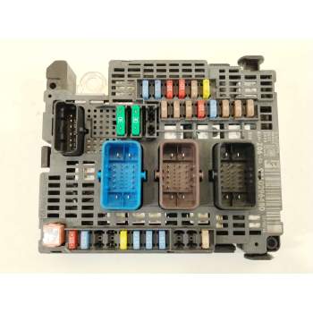CAJA RELES / FUSIBLES 9810296480 BSMZ0601 
