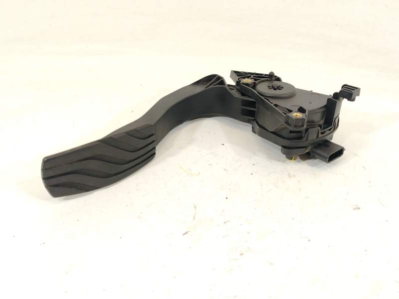 POTENCIOMETRO PEDAL 180027890R 
