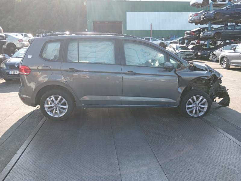 volkswagen touran (5t1) del año 2015