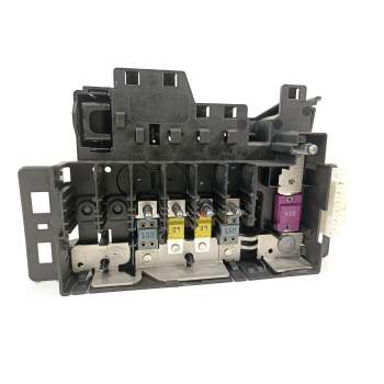 CAJA RELES / FUSIBLES A1675400843 