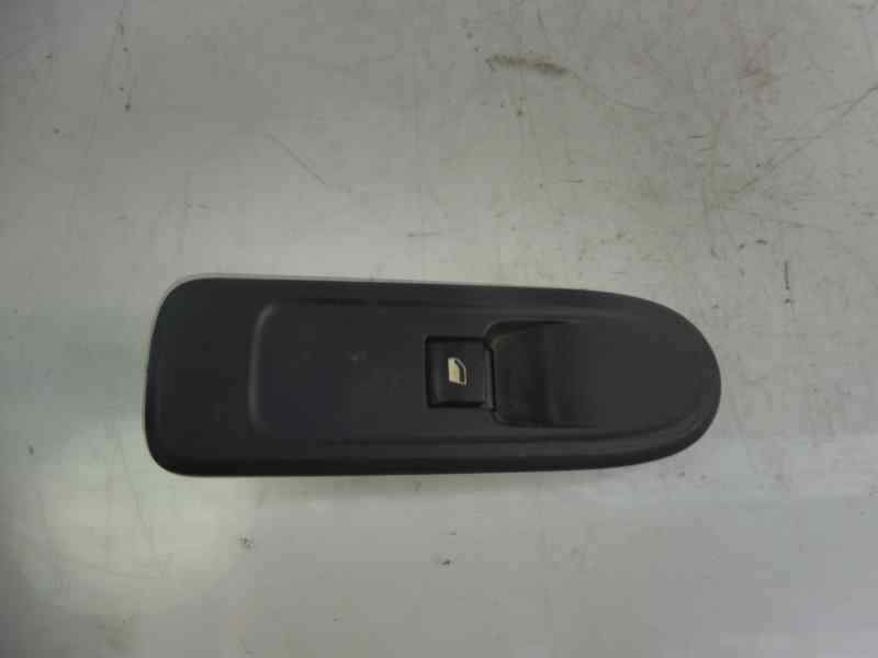 MANDO ELEVALUNAS DELANTERO DERECHO 96565184XT 