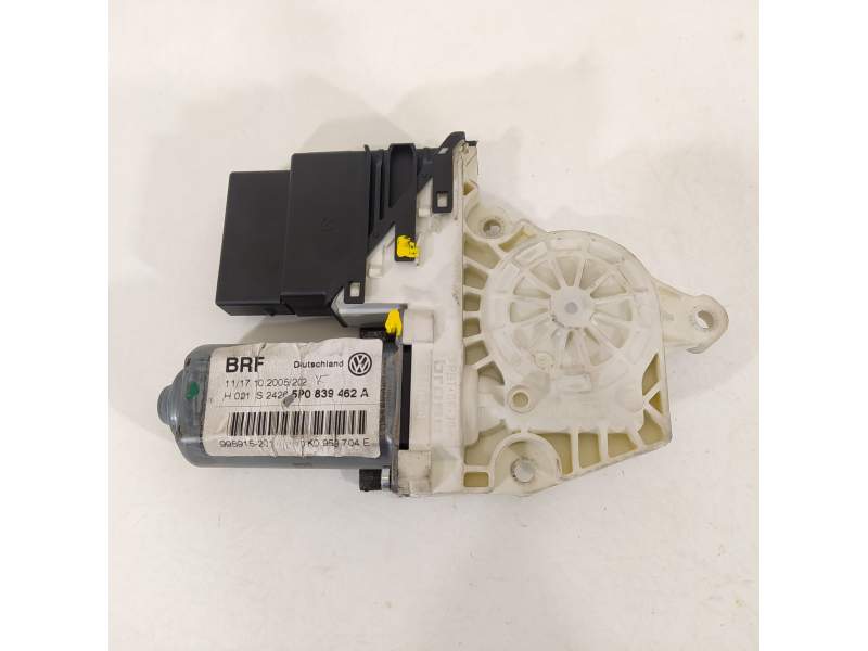 MOTOR ELEVALUNAS TRASERO DERECHO 5P0839462A 1K0959704E 