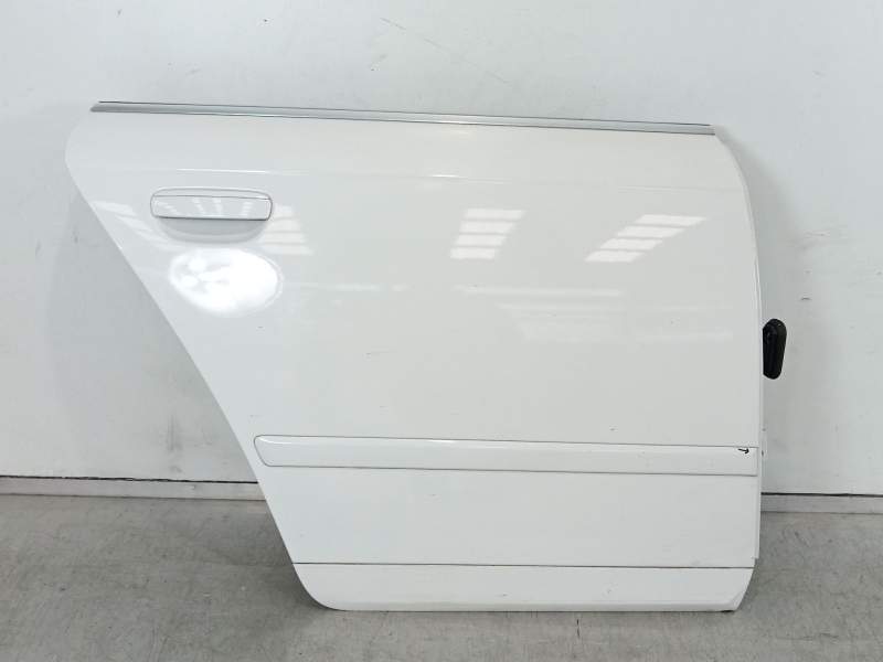 PUERTA TRASERA DERECHA 3R0833052 