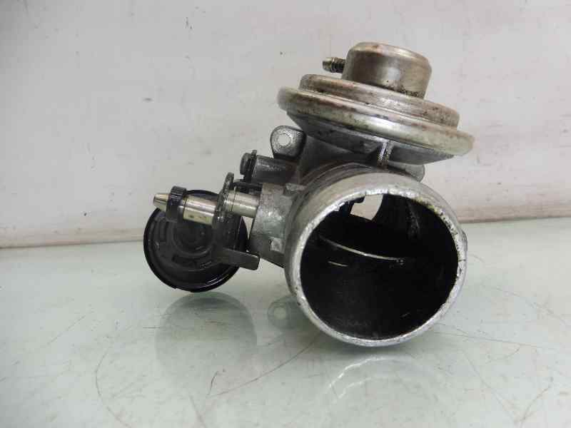 VALVULA EGR 038131501E 038129637B 