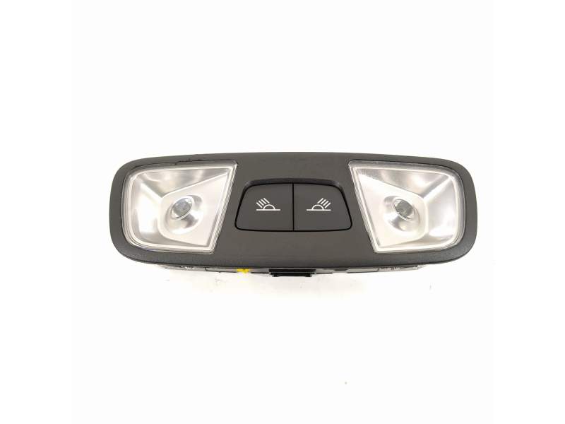 LUZ INTERIOR 8V0947111B 