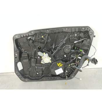 ELEVALUNAS DELANTERO DERECHO A1677208000 A0009062810 A0009062810