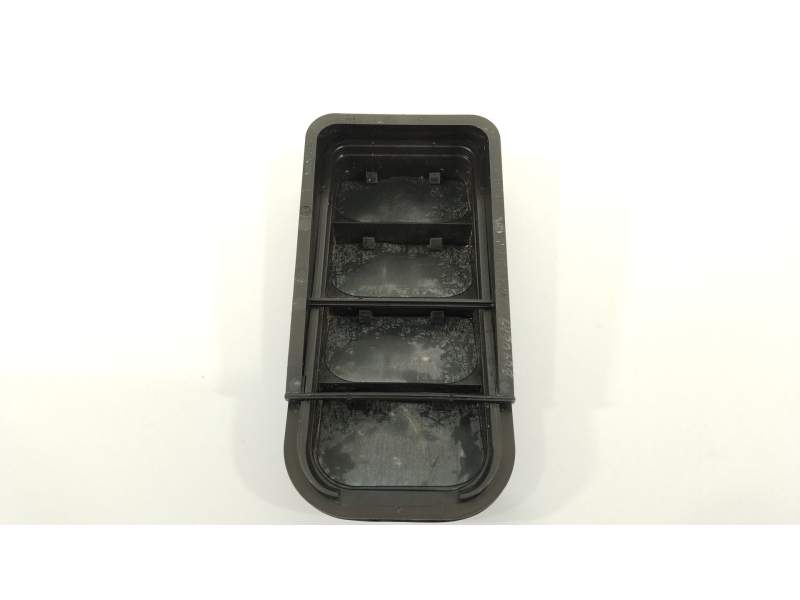 REJILLA AIREADORA 6F0819356A 