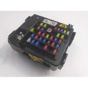CAJA RELES / FUSIBLES 91950D3230A 